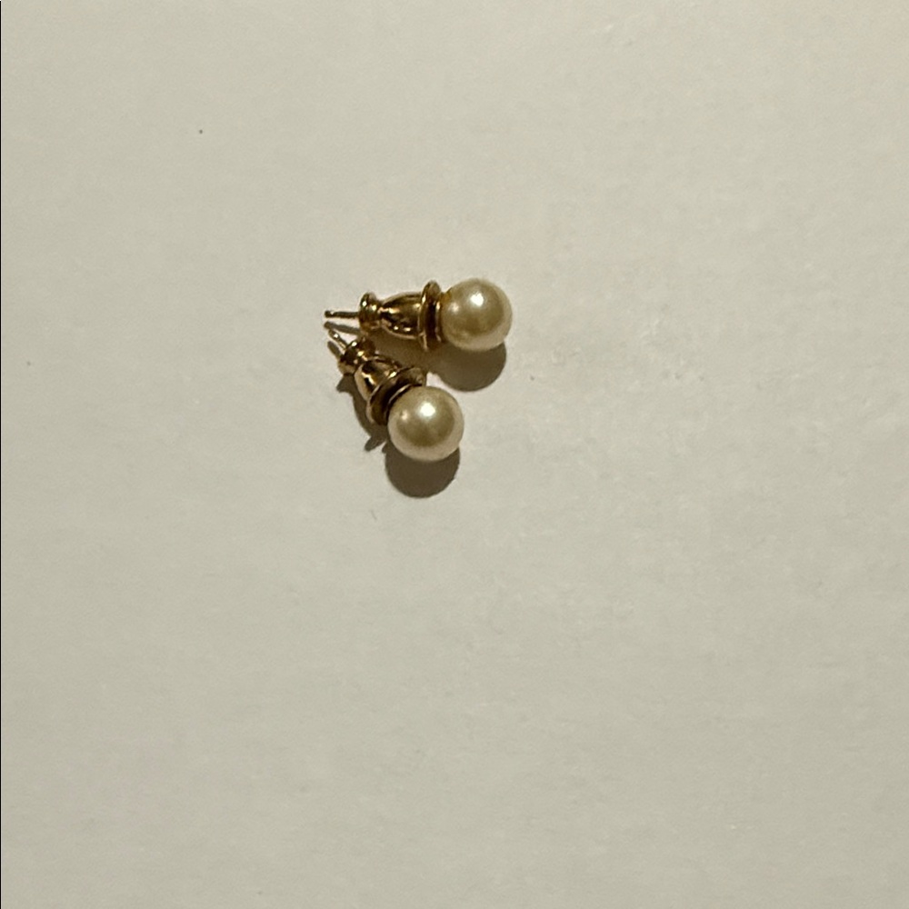 Elegant Monet Gold Pearl Stud Earrings